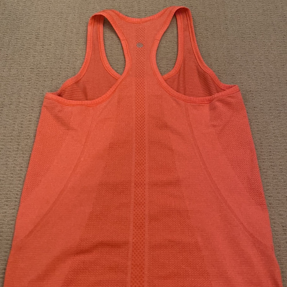 Lululemon Tank - Picture 3 of 3